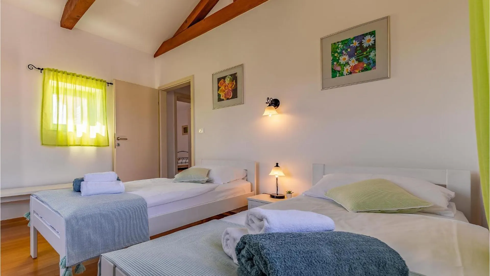 Nice Home In Liznjan With Outdoor Swimming Pool 0*,  Croatia